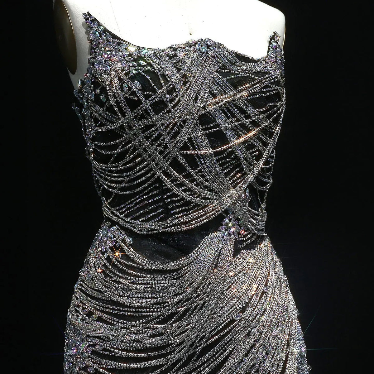 Luxury Crystal Tassels Strapless Short Homecoming Dress RM012
