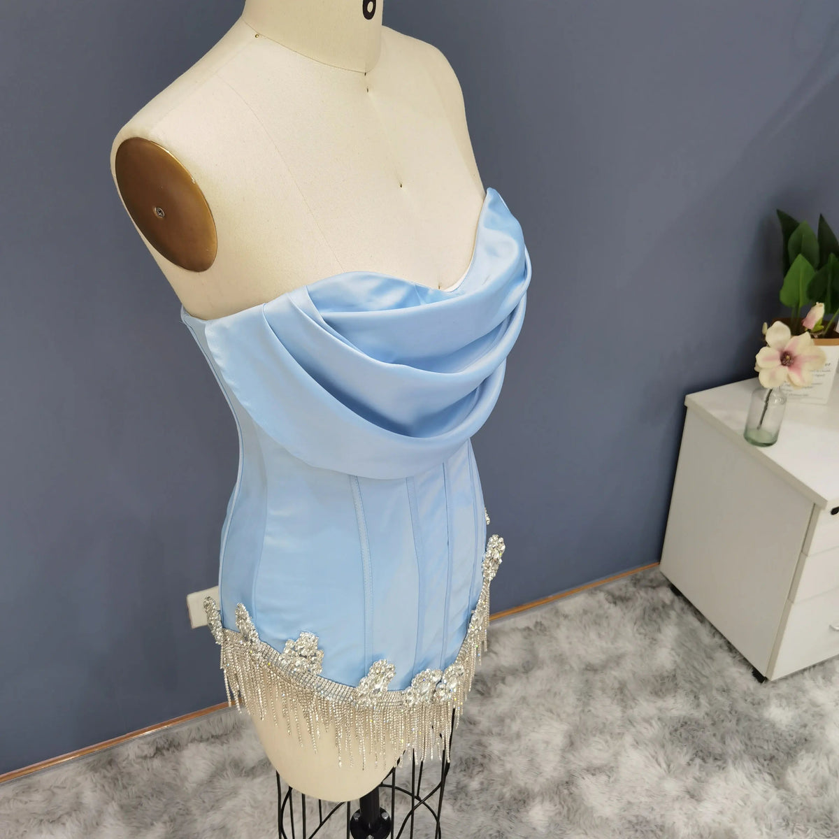 Luxury Crystal Tassel Strapless Blue Short Homecoming Dress RM010