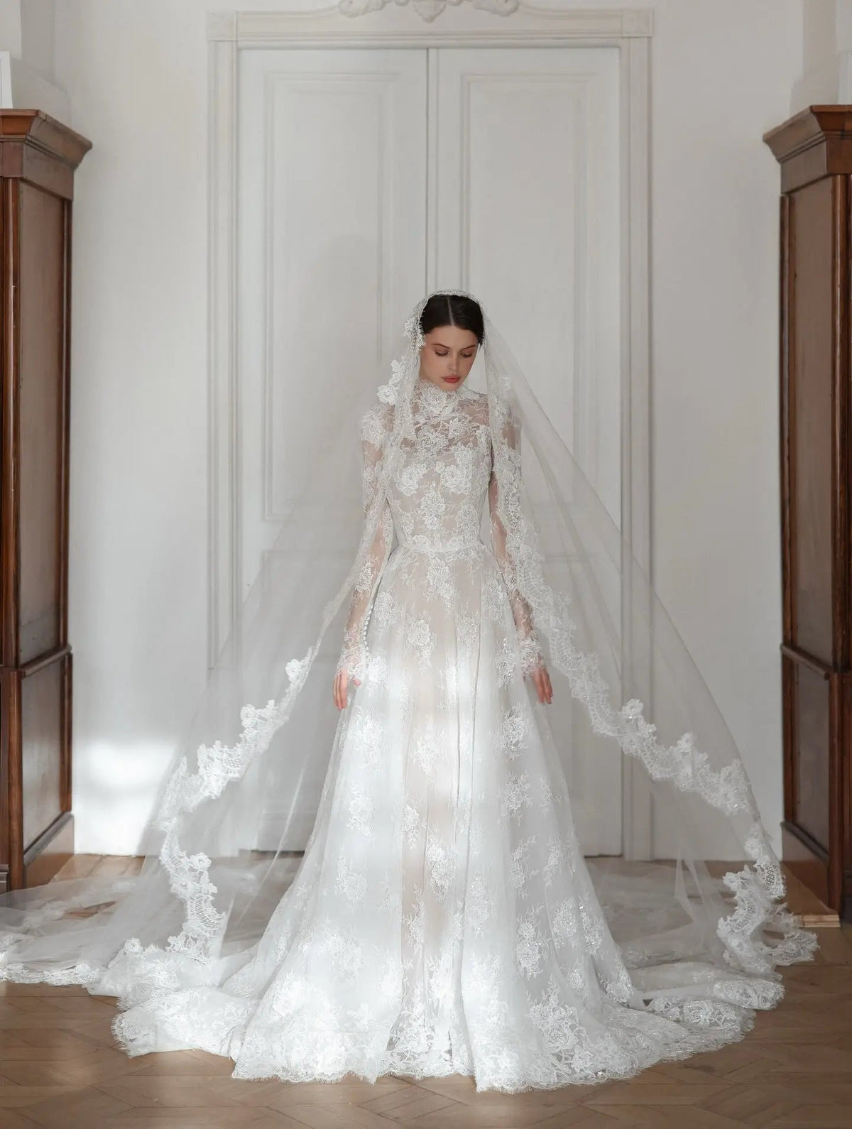Regal Ivory Lace High Neck Long Sleeve Wedding Dress with Cathedral Veil SW277