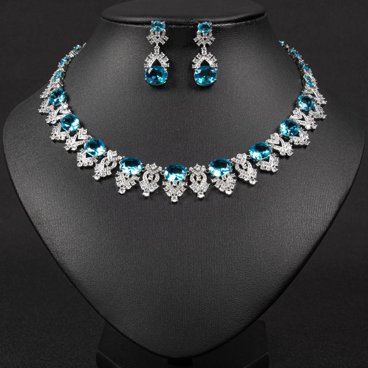 Luxurious Round Gemstone Necklace and Earring Set JW041