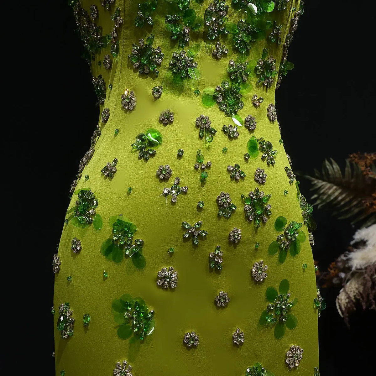 Luxury 3D Floral Beaded Short Green Spaghetti Evening Dress SS233