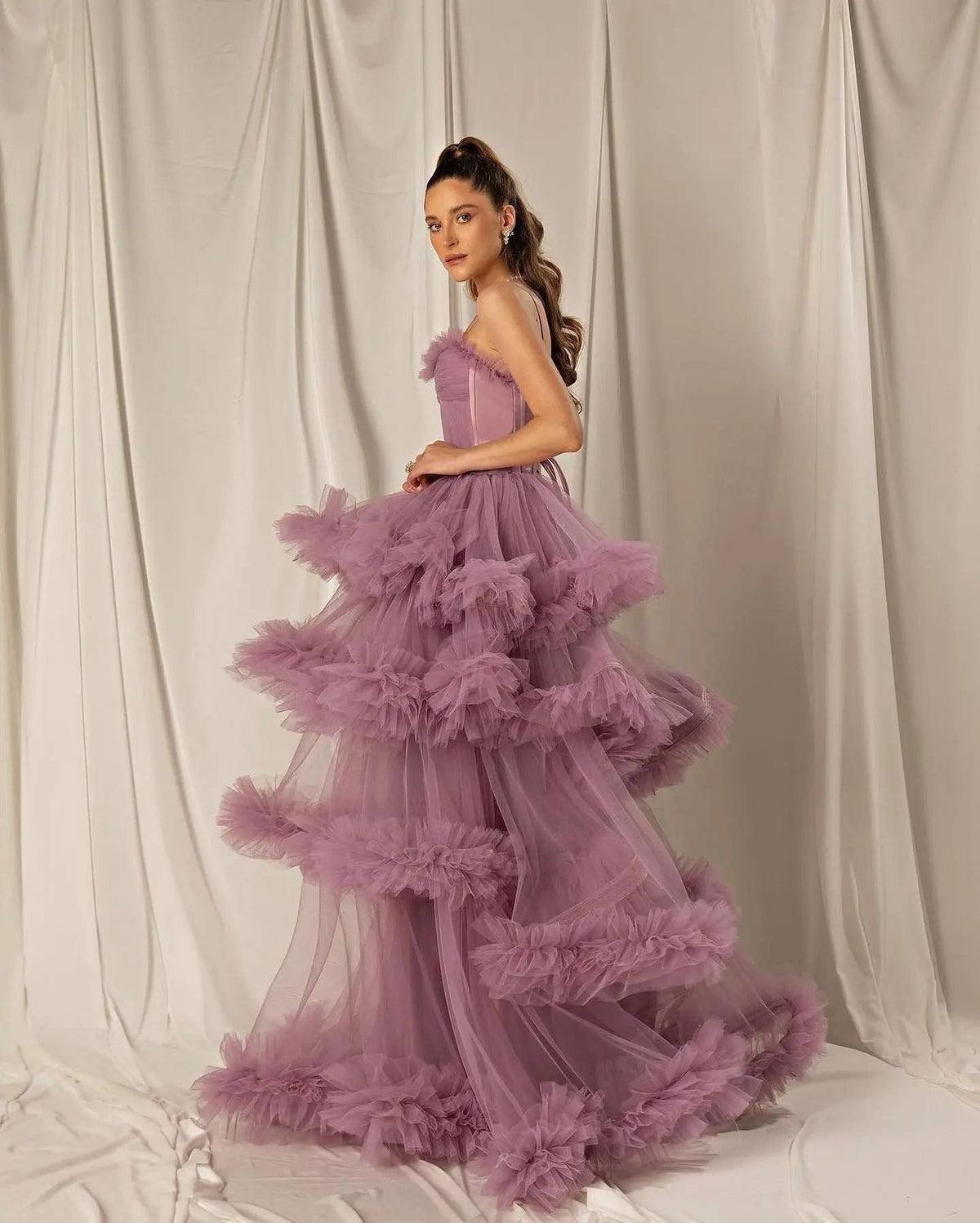 Burgundy Tulle Tiered Ruffles Evening Dresses with Gloves SF472
