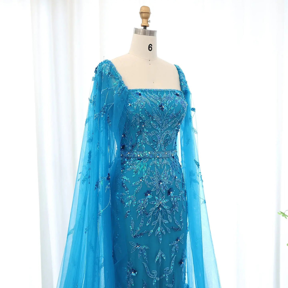 Luxury Feathers Lilac Evening Dress with Cape Sleeves SS381
