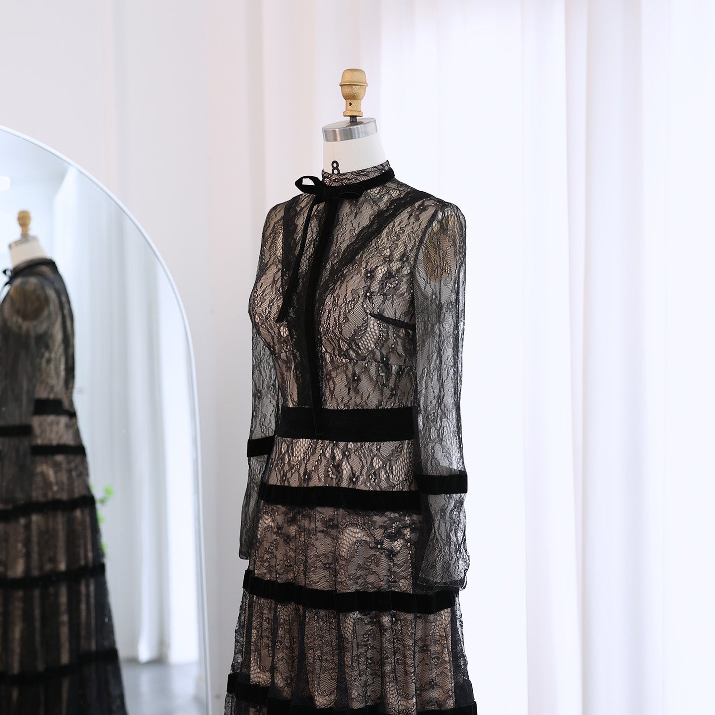 Elegant Black Long Sleeves Tiered Lace A-line Evening Dress SF023