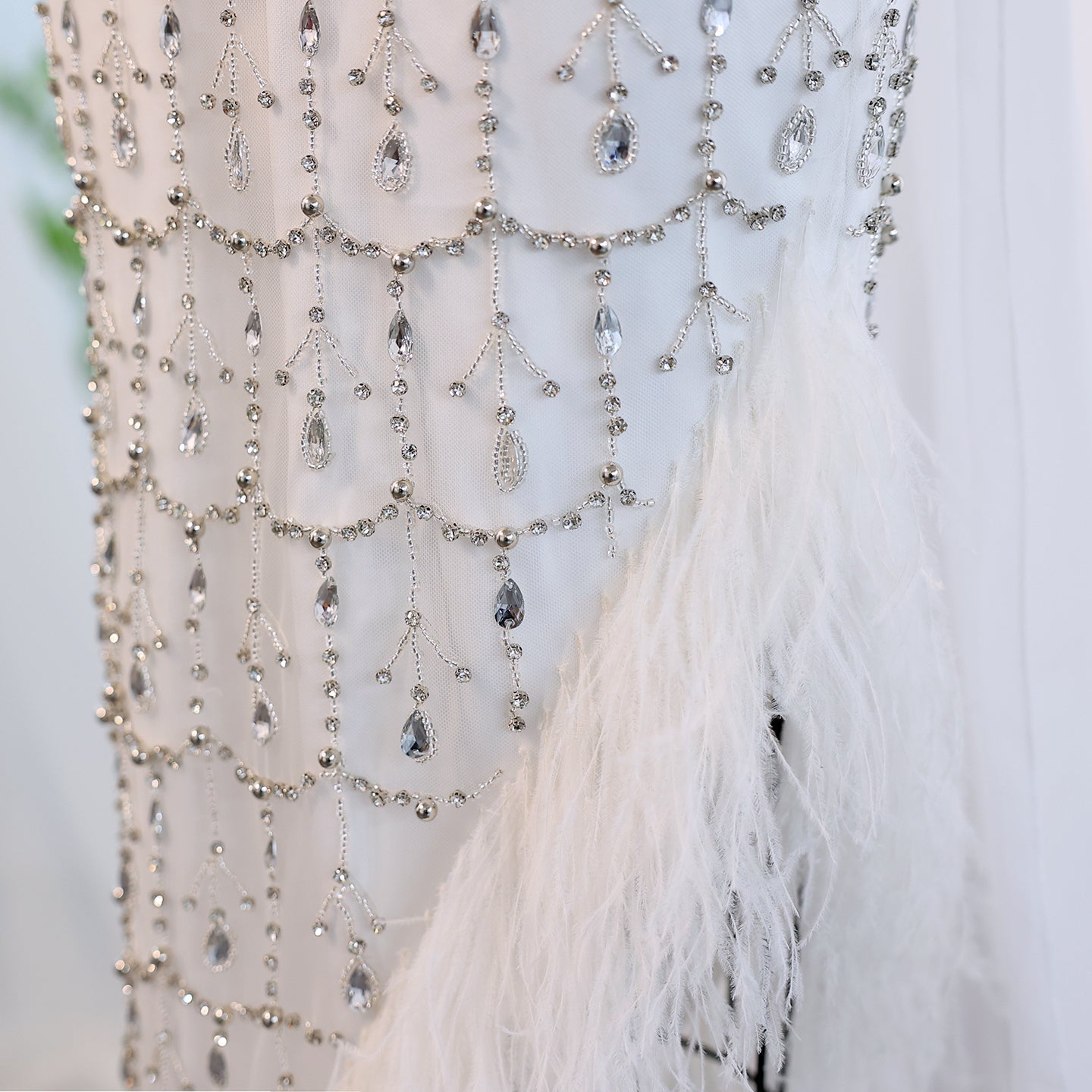 Luxury Feather White Halter Mermaid Evening Dress with Cape SS350
