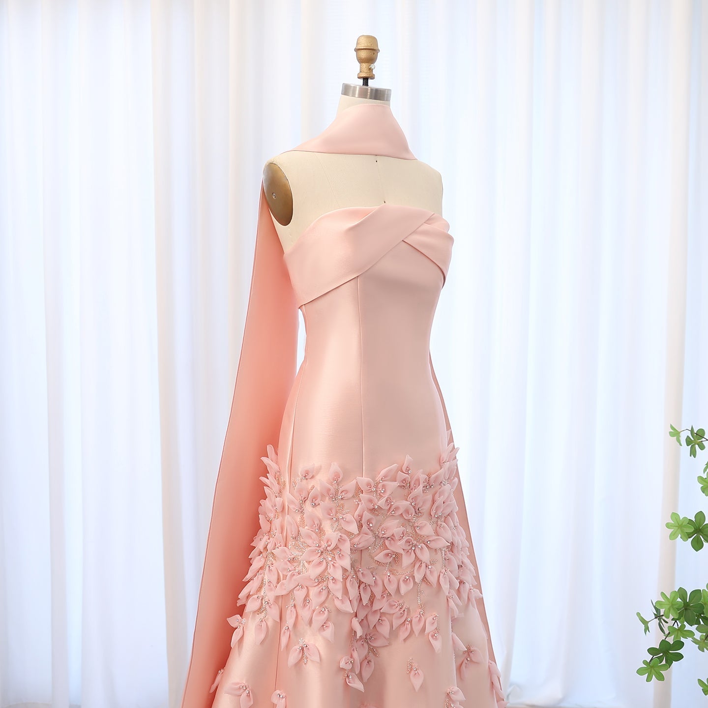 Luxury 3D Leaves Blush Pink Mermaid Evening Dress with Cape SS463