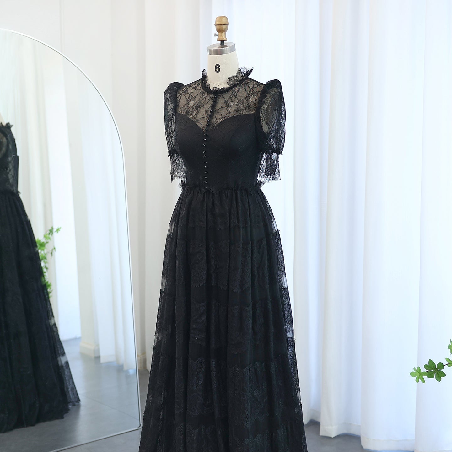 Luxury Black A-Line Half Sleeves Lace Pleats Long Evening Dress SF016
