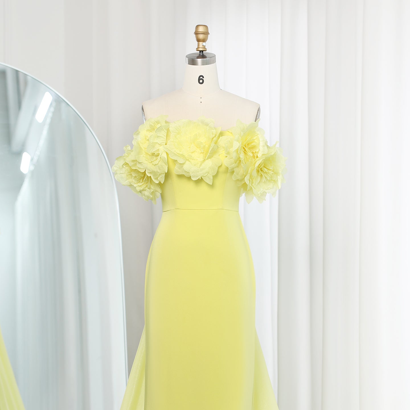 Elegant Light Yellow 3D Flowers Evening Dress with Overskirt SF013