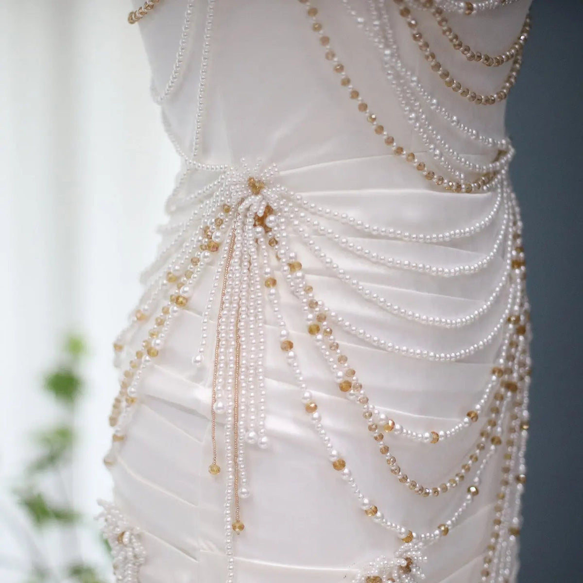 Luxury White Pearls Tassel Short Cocktail Party Dress RM035