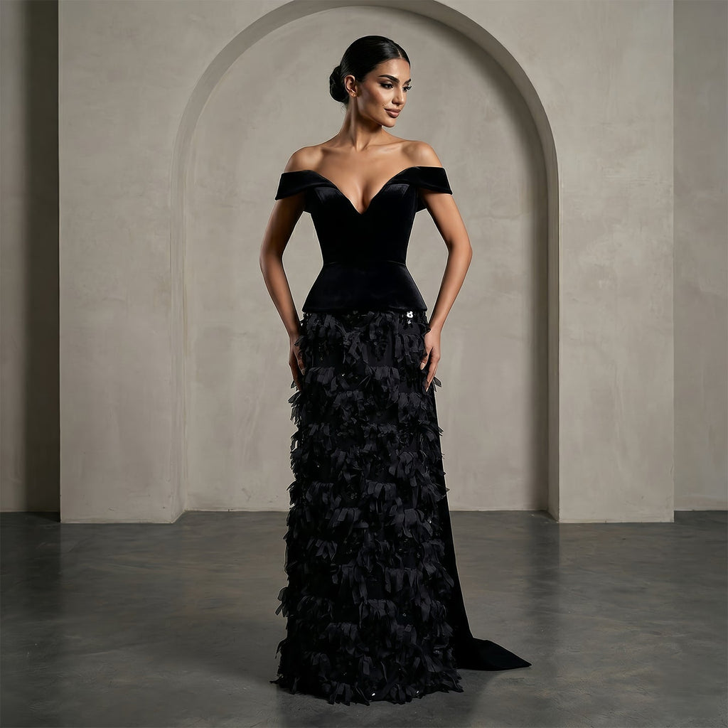 Luxury Black Sweetheart Neck Mesh Strips Evening Dress SF547