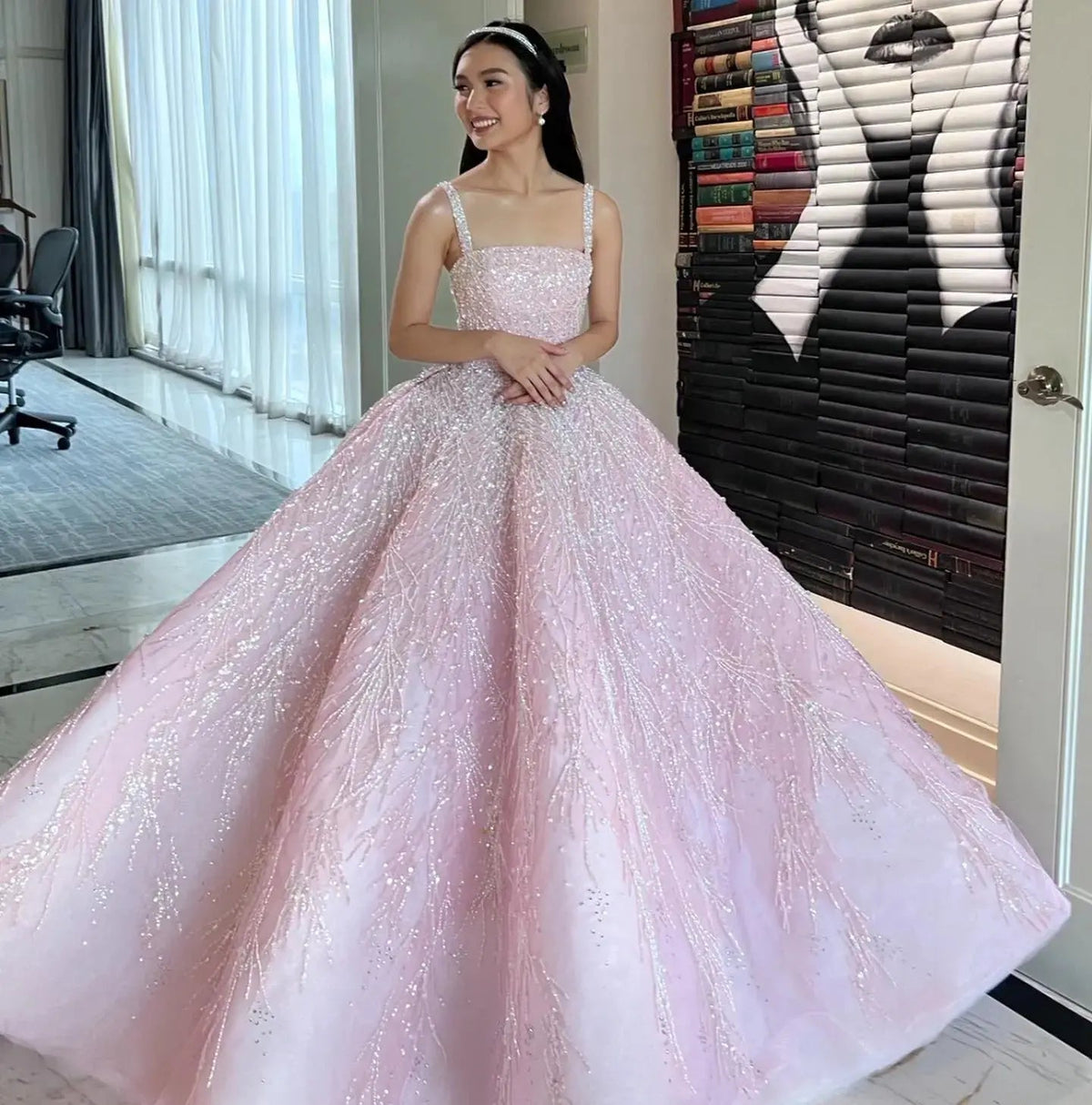 Luxury Pink Beaded Sleeveless Ball Gown Evening Dress SS702