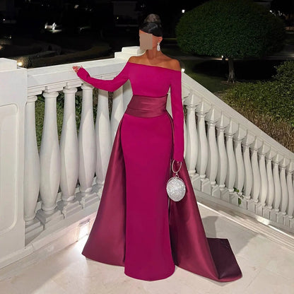Romantic Off-the-Shoulder Evening Dress with Fitted Bodice and Dramatic Train SF318
