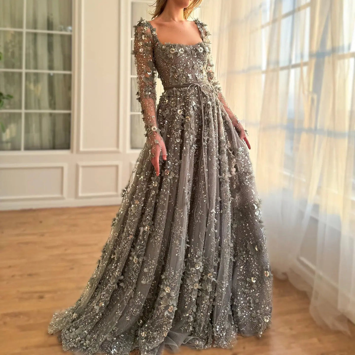 Luxury 3D Flower Gray Long Sleeves Evening Dress SS353