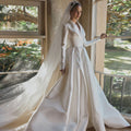 Luxury Elegant Long Sleeve Bridal Wedding Dress with Veil SW579