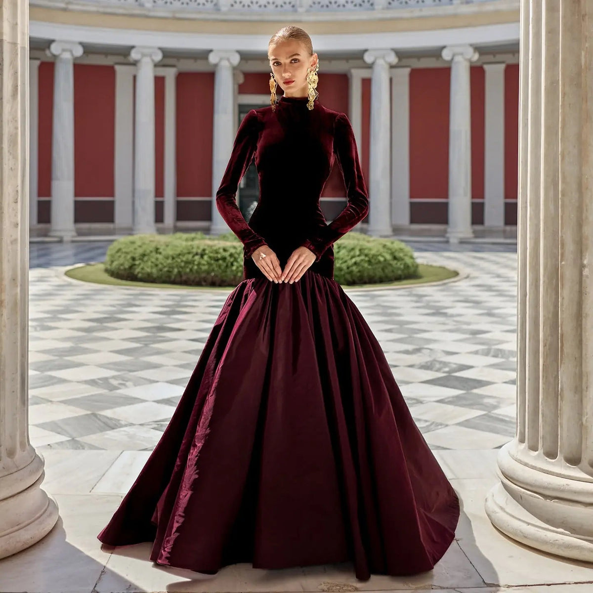 Luxury Burgundy Ruffles Ball Gown Evening Dress SF441