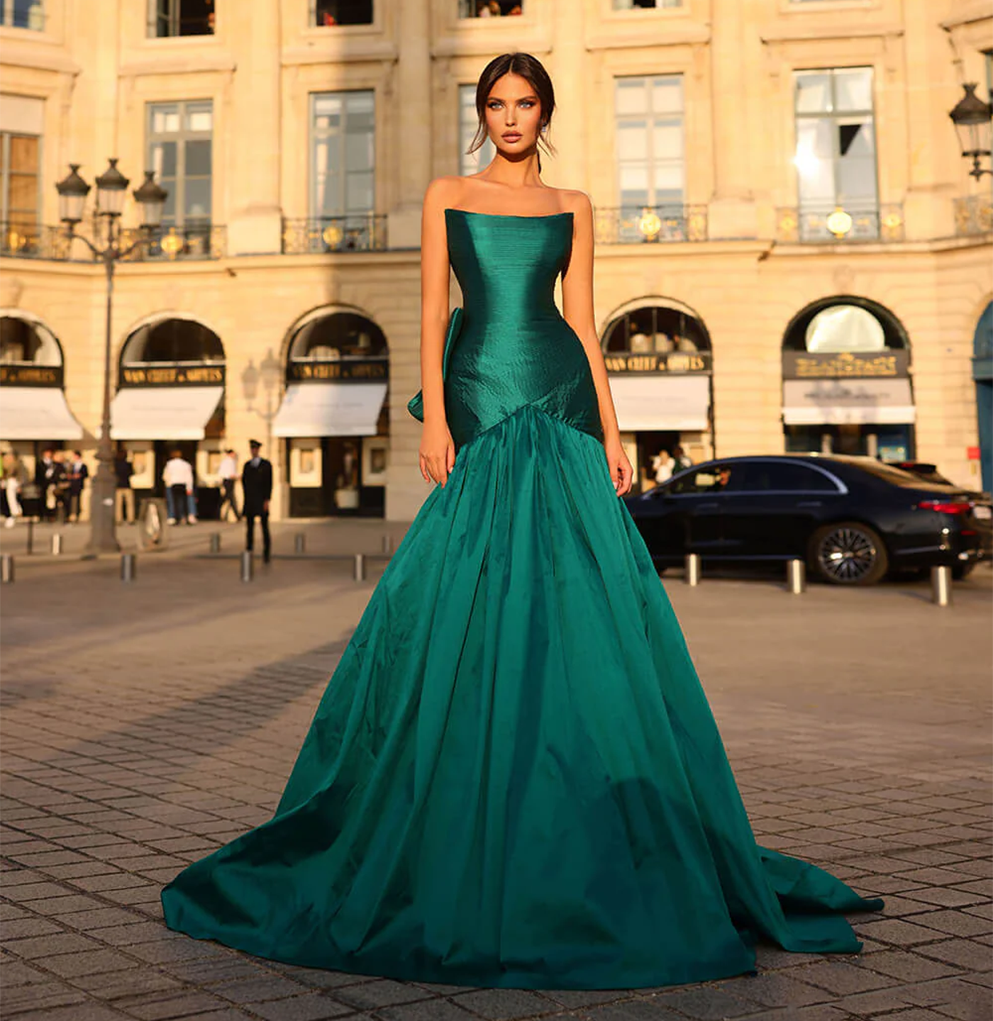 Elegant Black Strapless Mermaid Evening Dress with Bow SF475
