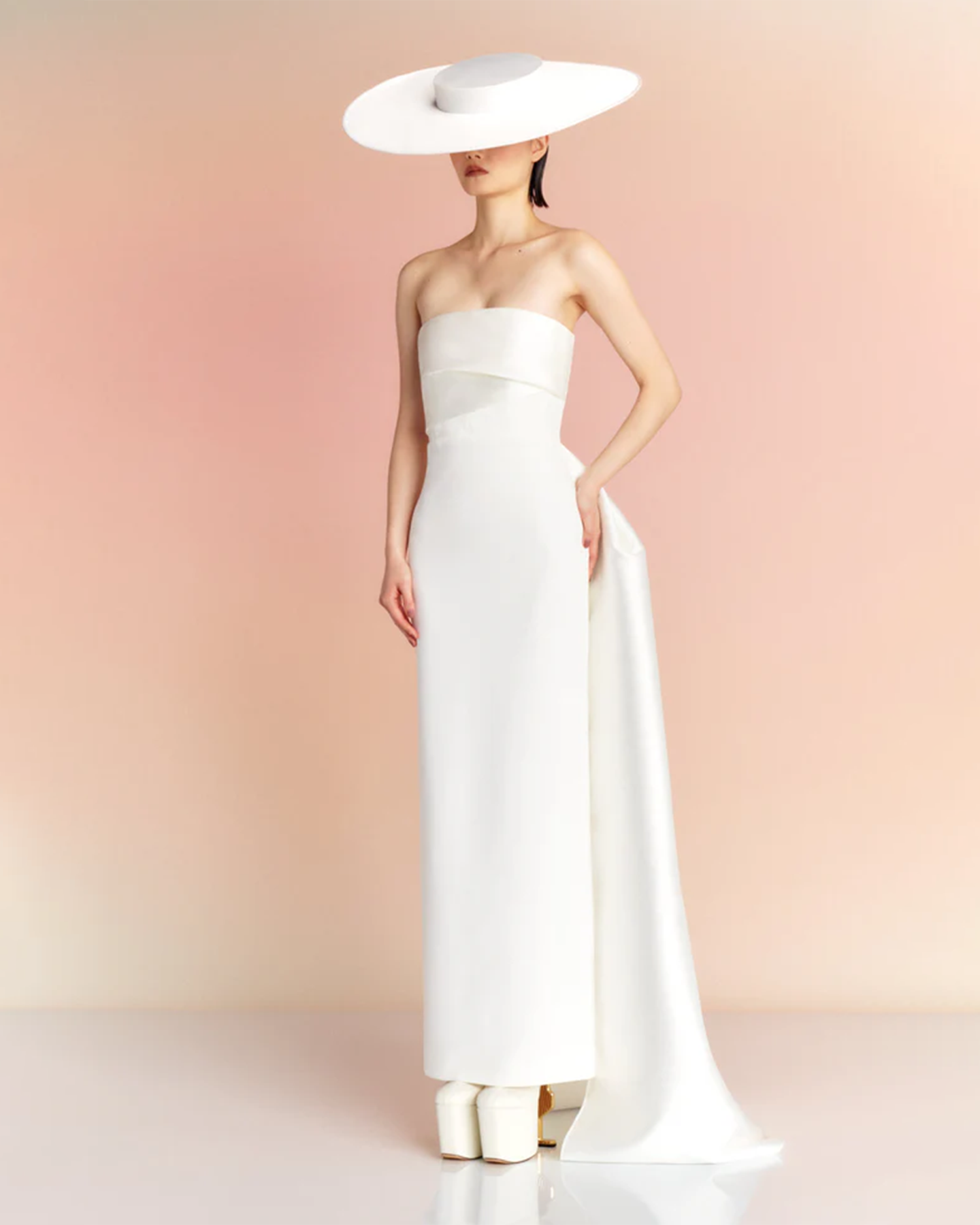 Elegant Pink Strapless Evening Dress with Gloves SF123