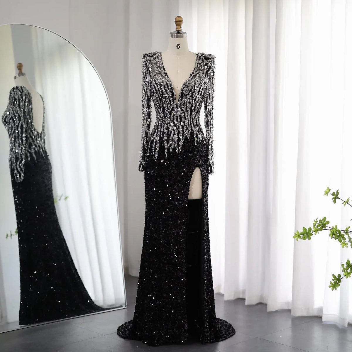 Luxury Black V-Neck Long Sleeves Side Slit Evening Dress SS250