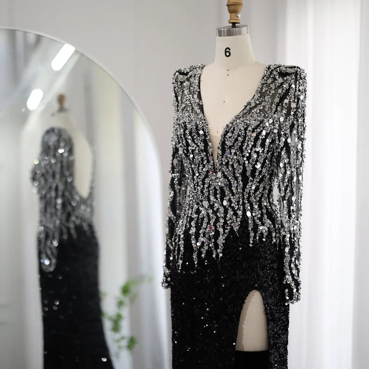 Luxury Black V-Neck Long Sleeves Side Slit Evening Dress SS250