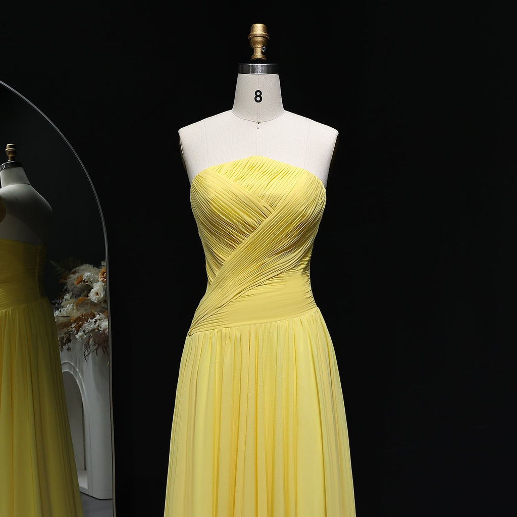 Elegant Red Chiffon A-Line Strapless Long Evening Dress with Slit SF141