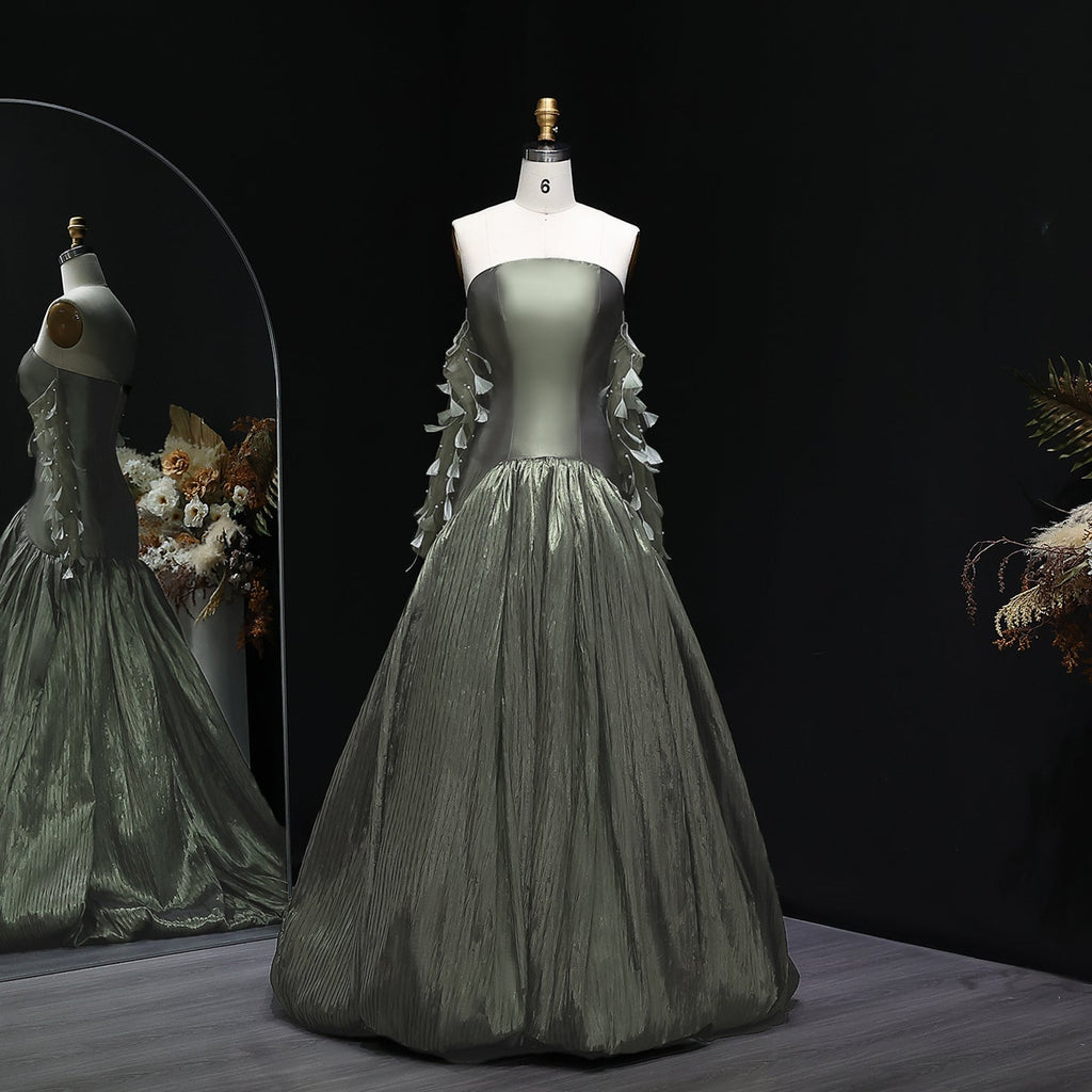 Elegant Green Strapless Pleated Evening Dress with Feathered Gloves SF211