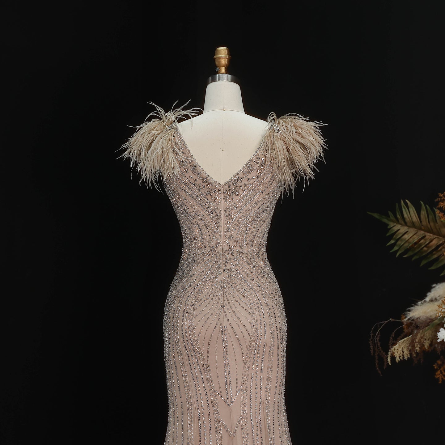 Luxury Pink V-Neck Feather Trim Beaded Mermaid Evening Dress SS122