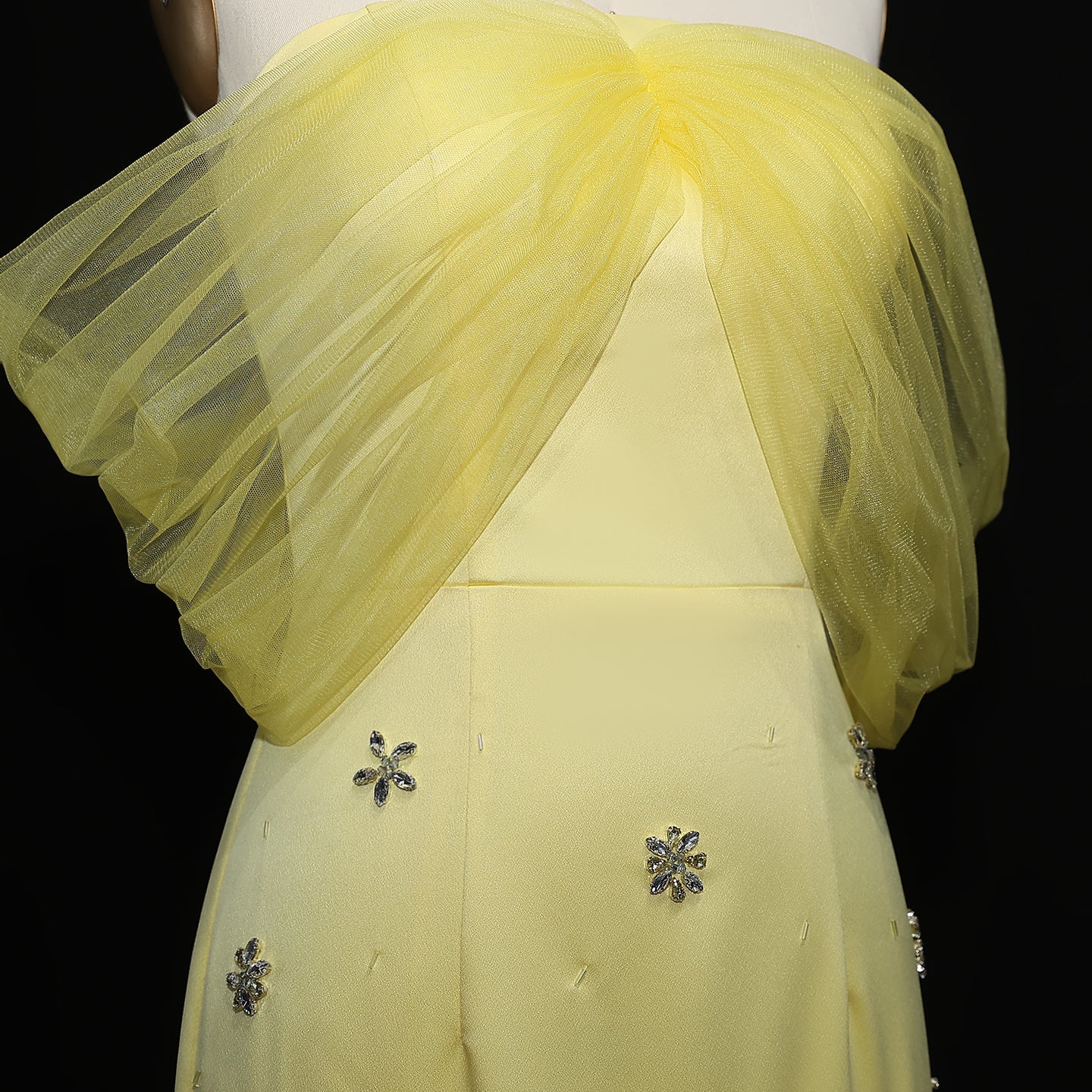 Luxury Yellow Beaded Crystal Evening Dress with Sheer Shawl XD018