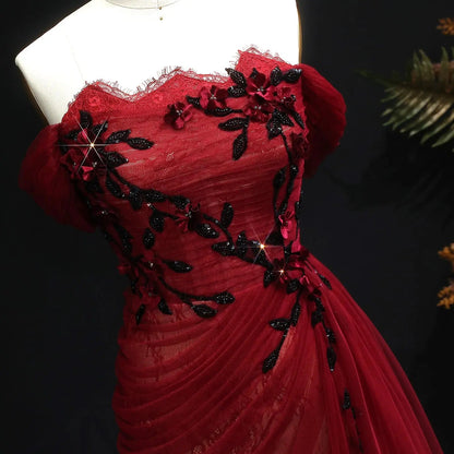 Luxury Red Lace Evening Dress with Floral Appliqué SF270