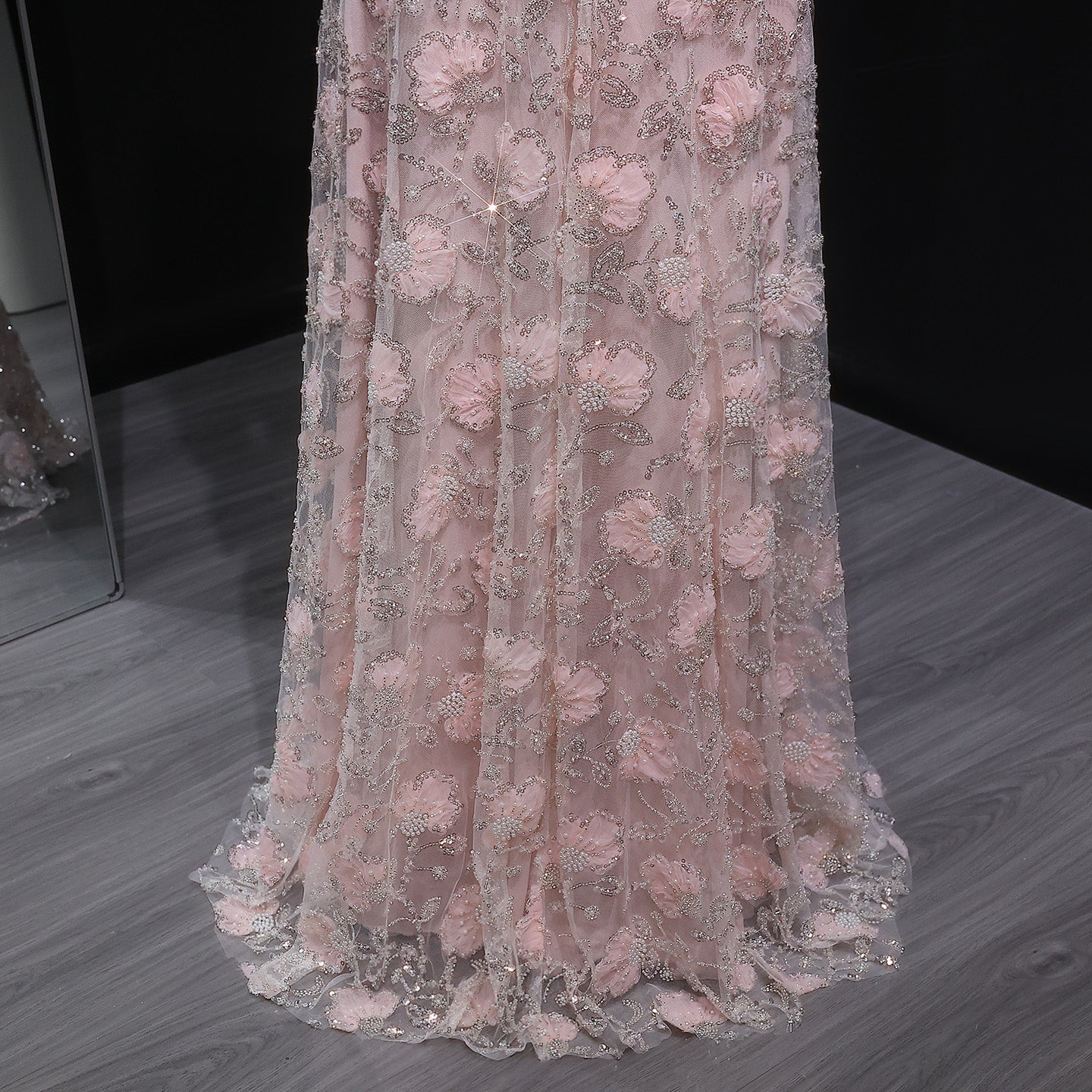 Elegant Pink Long Sleeve Beaded Embroidered Evening Dress SS638
