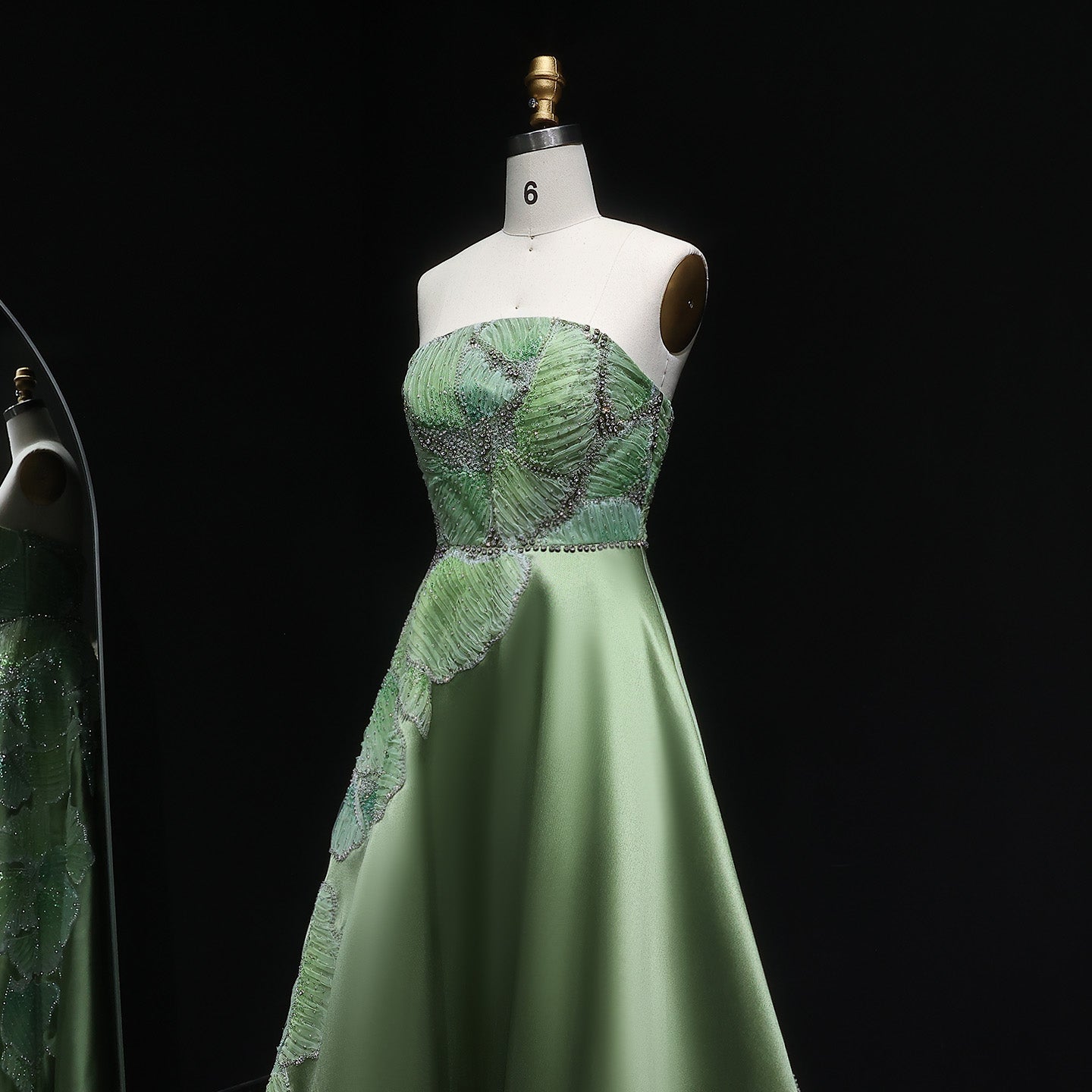 Luxury Embroidered Green Strapless Satin Evening Dress XD077