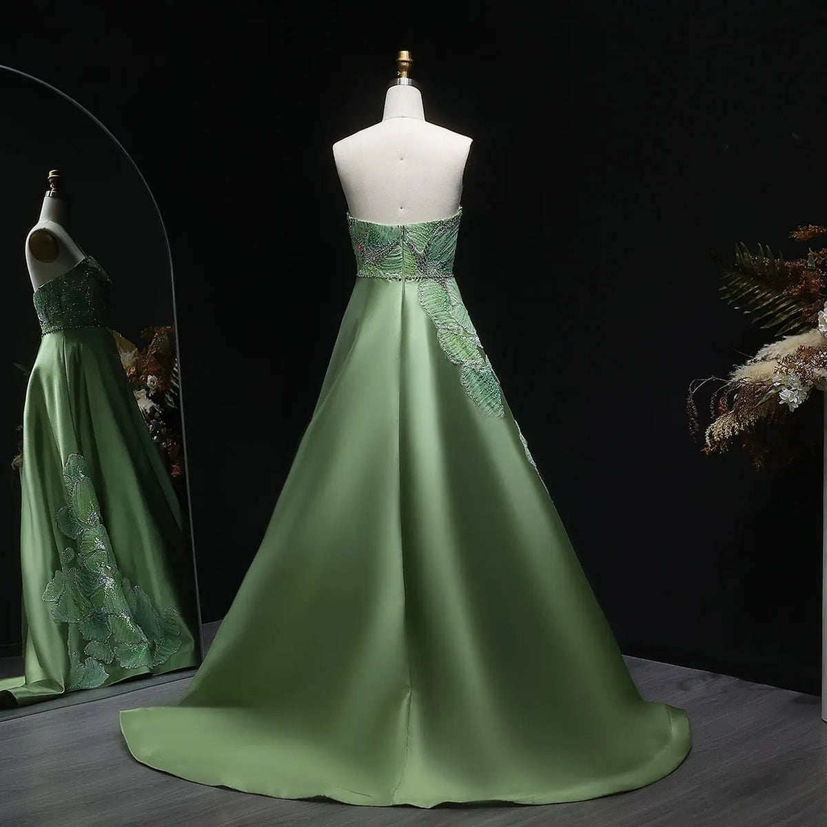 Luxury Green Strapless Embroidered Satin Evening Dress XD077