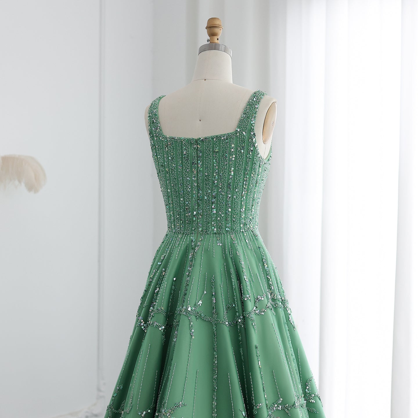 Luxury Beaded Spaghetti Straps Green Evening Dresses with Sequin SS225