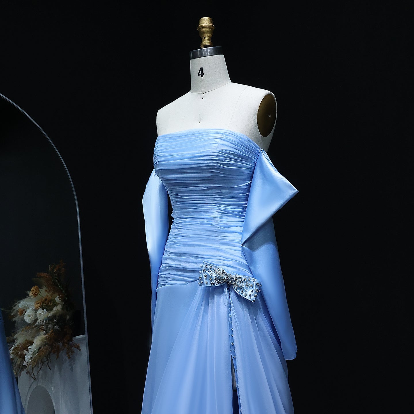 Luxury Beaded Bow Blue Long Sleeves Evening Dress with Slit SF361