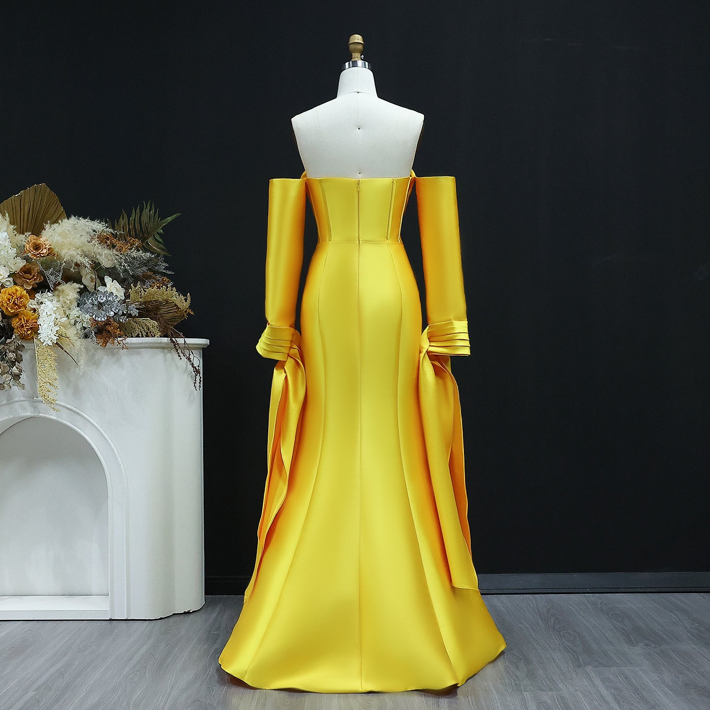 Elegant Gold Long Sleeves Mermaid Satin Evening Dress SF100