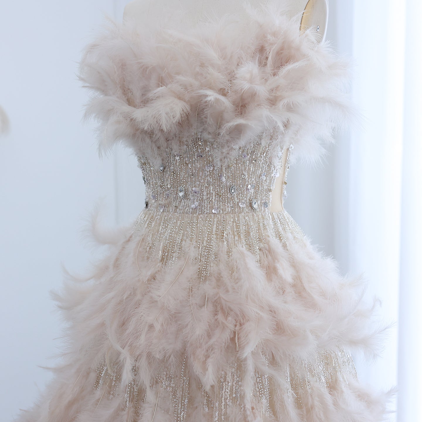 Luxury Feathers Cream A-Line Princess Ball Gown Evening Dress SS732
