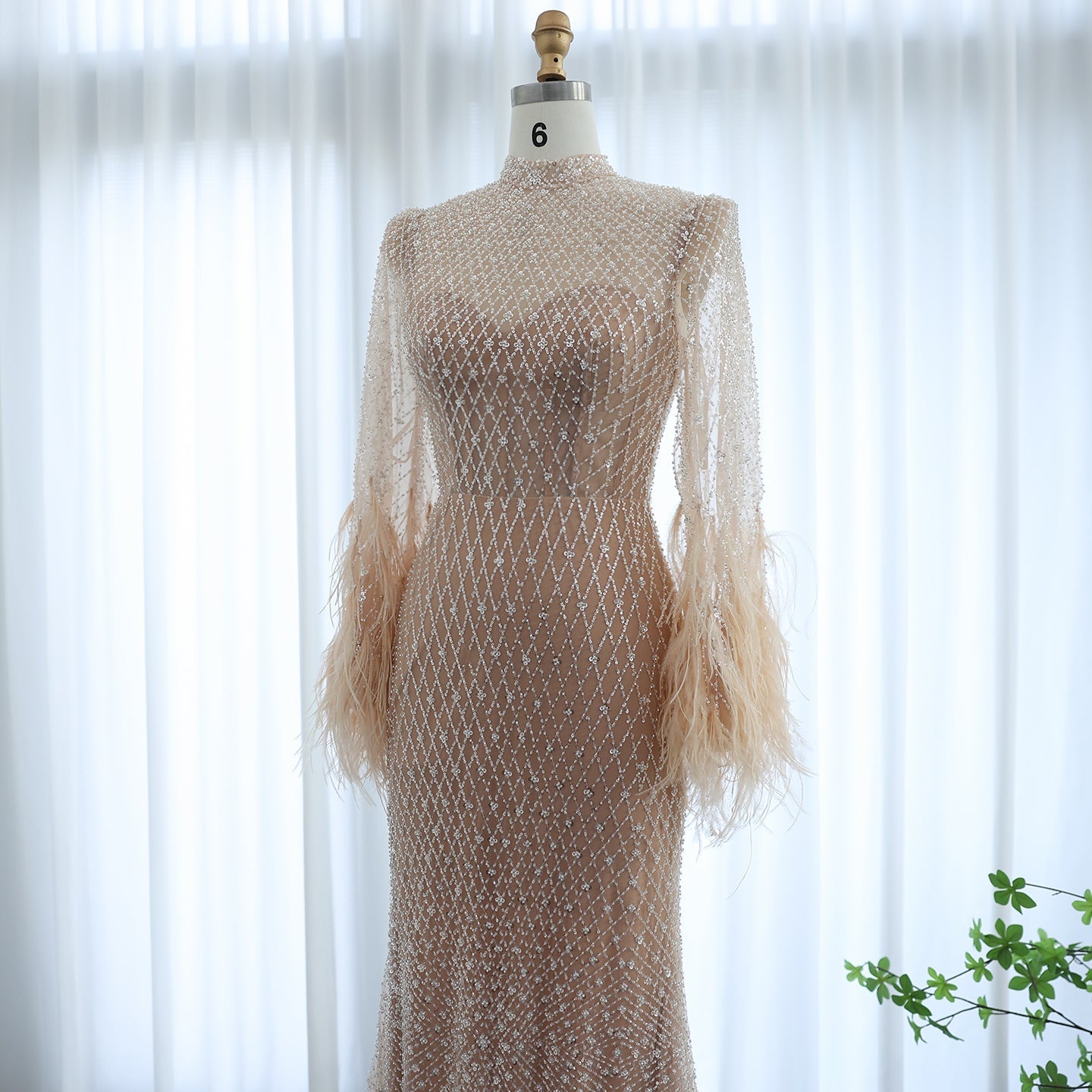 Luxury Feathers Nude Long Sleeves Mermaid Evening Dresses SS227