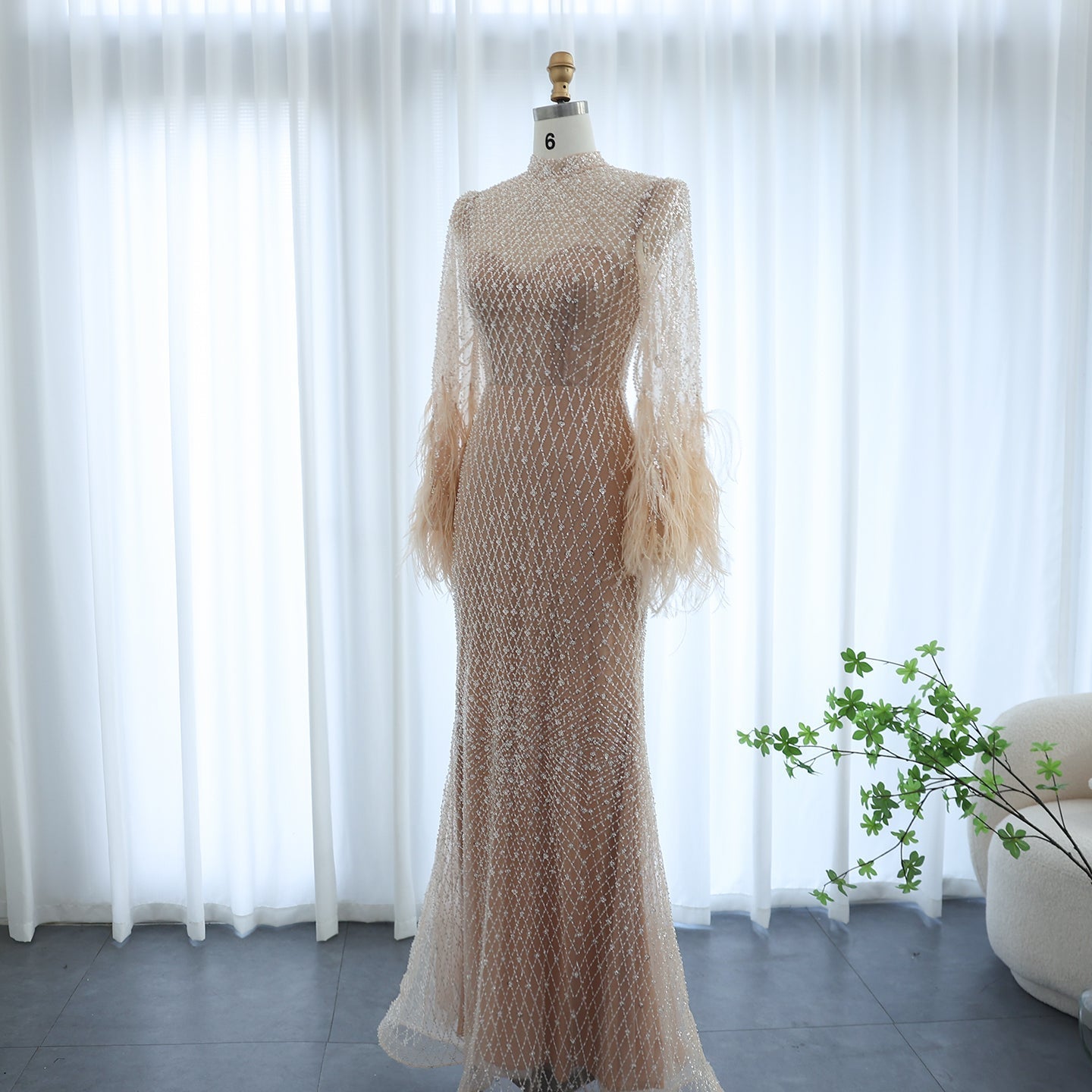 Luxury Feathers Nude Long Sleeves Mermaid Evening Dresses SS227