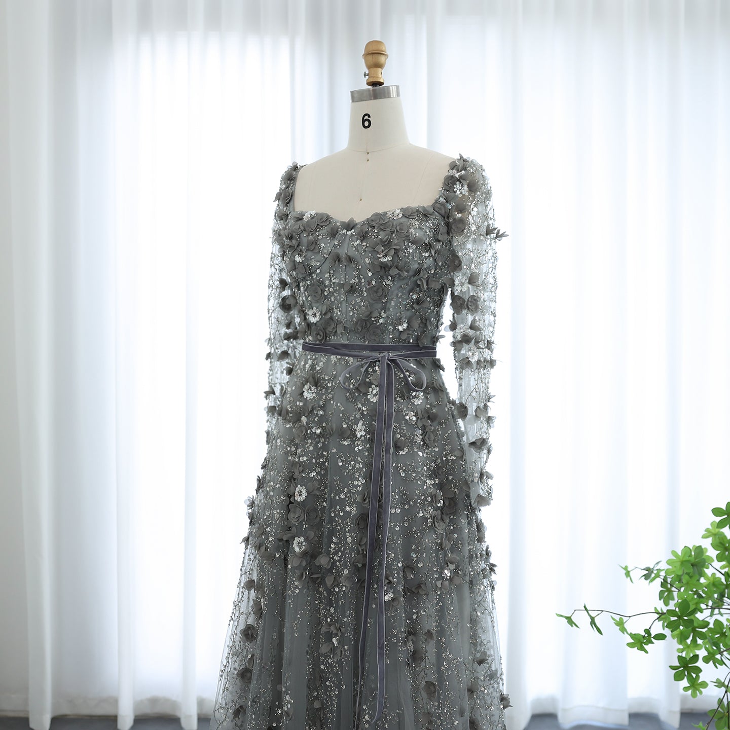 Luxury 3D Flower Gray Long Sleeves A-Line Evening Dress SS353