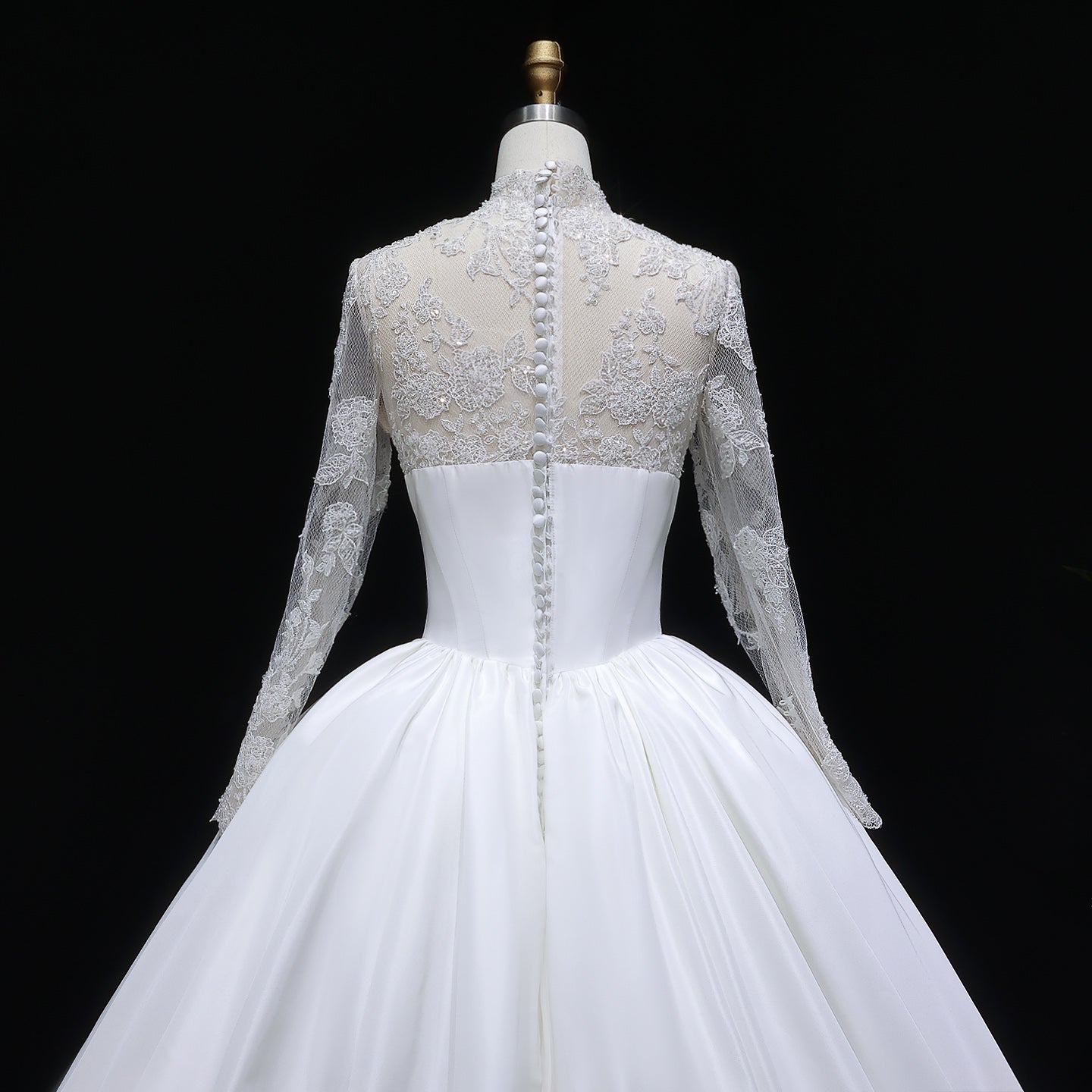 Elegant Long Sleeve Lace Ball Gown Wedding Dress SW075
