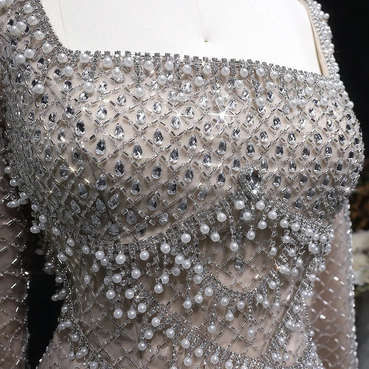 Luxury Dubai Champagne Crystal Evening Dress with Long Sleeves SS633