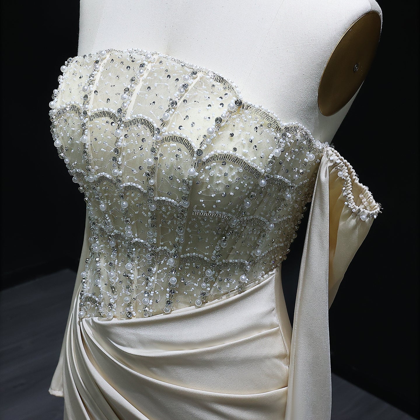 Luxury Mermaid White Evening Dress with High Slit SS416