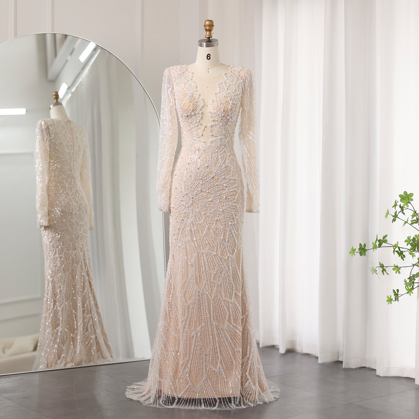 Luxury Nude Long Sleeves V-Neck Mermaid Evening Dress SS459
