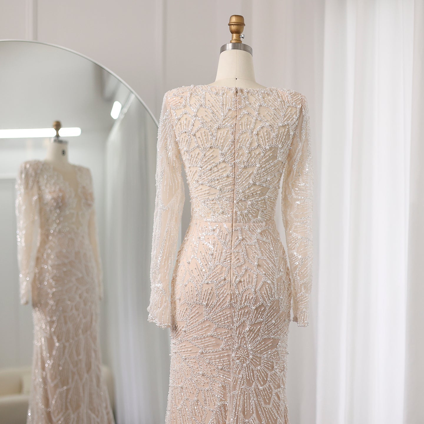 Luxury Nude Long Sleeves V-Neck Mermaid Evening Dress SS459