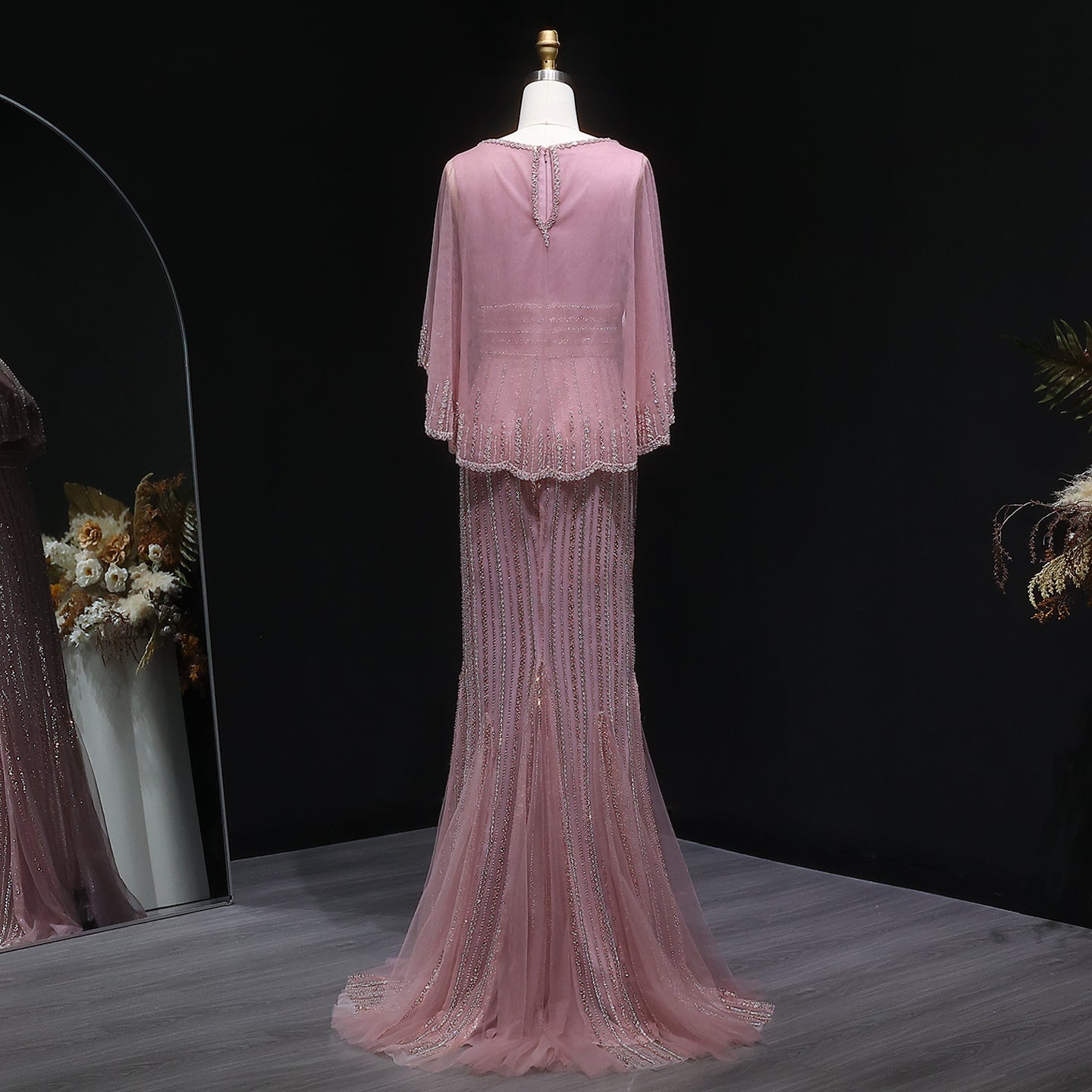 Luxury Beaded Pink V-Neck Mermaid Evening Dresses with Cape SS284