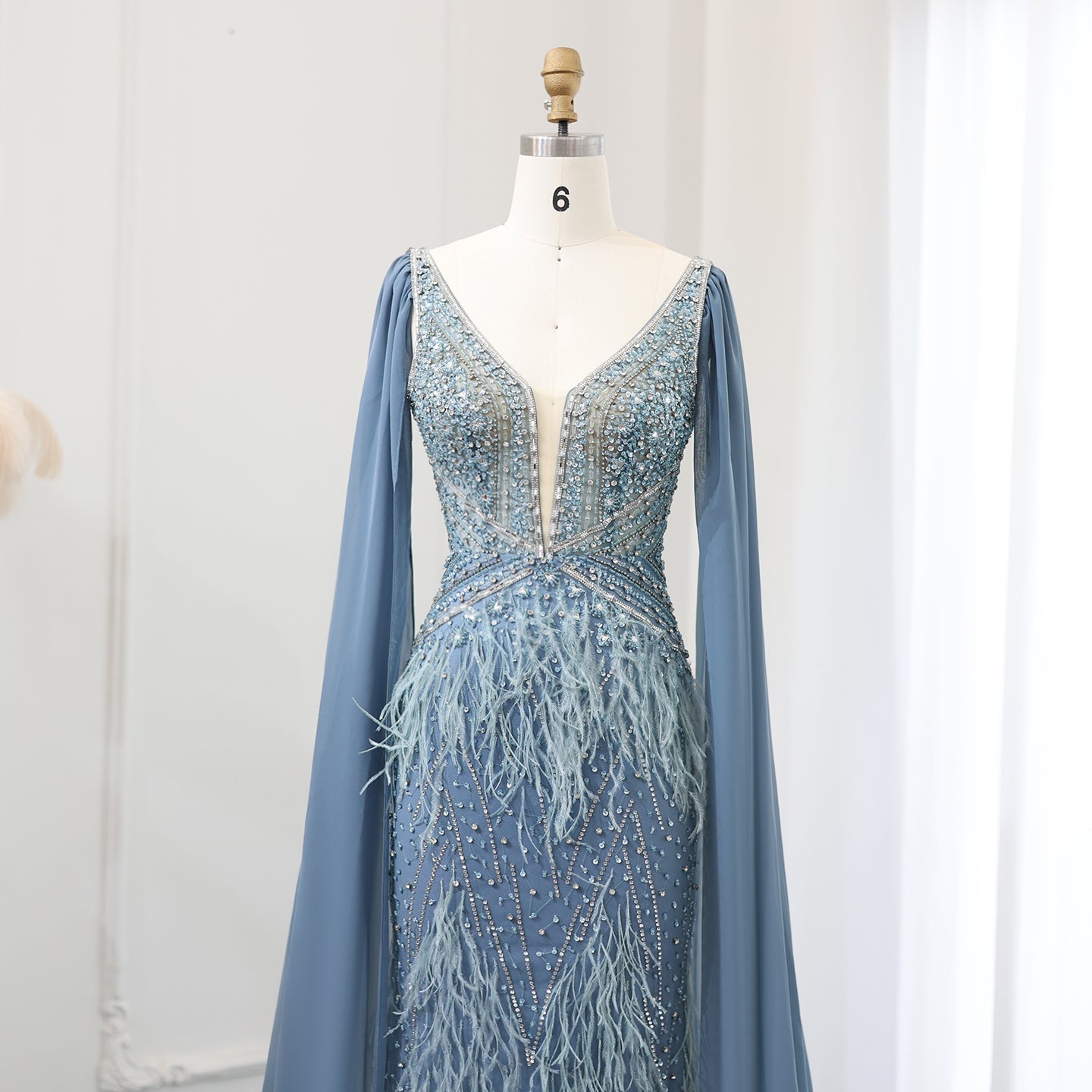 Luxury Feathers Blue Mermaid Evening Dress with Cape Sleeves SS027