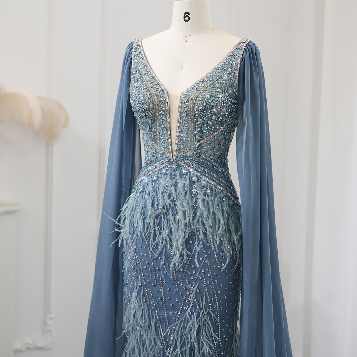 Luxury Feathers Blue Mermaid Evening Dress with Cape Sleeves SS027
