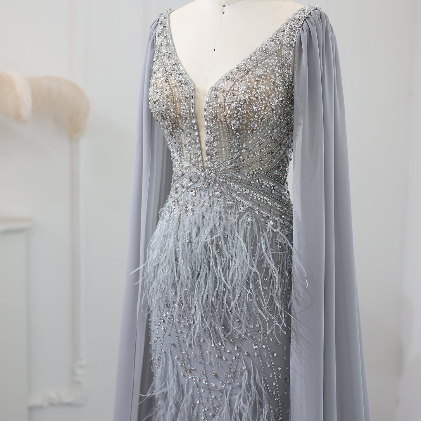 Luxury Feathers Blue Mermaid Evening Dress with Cape Sleeves SS027
