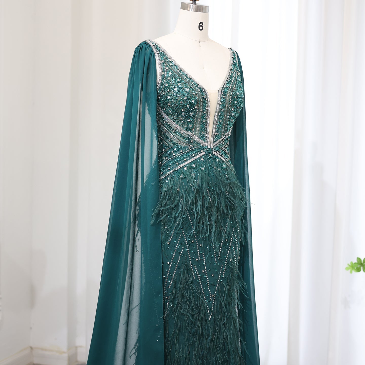 Luxury Feathers Blue Mermaid Evening Dress with Cape Sleeves SS027