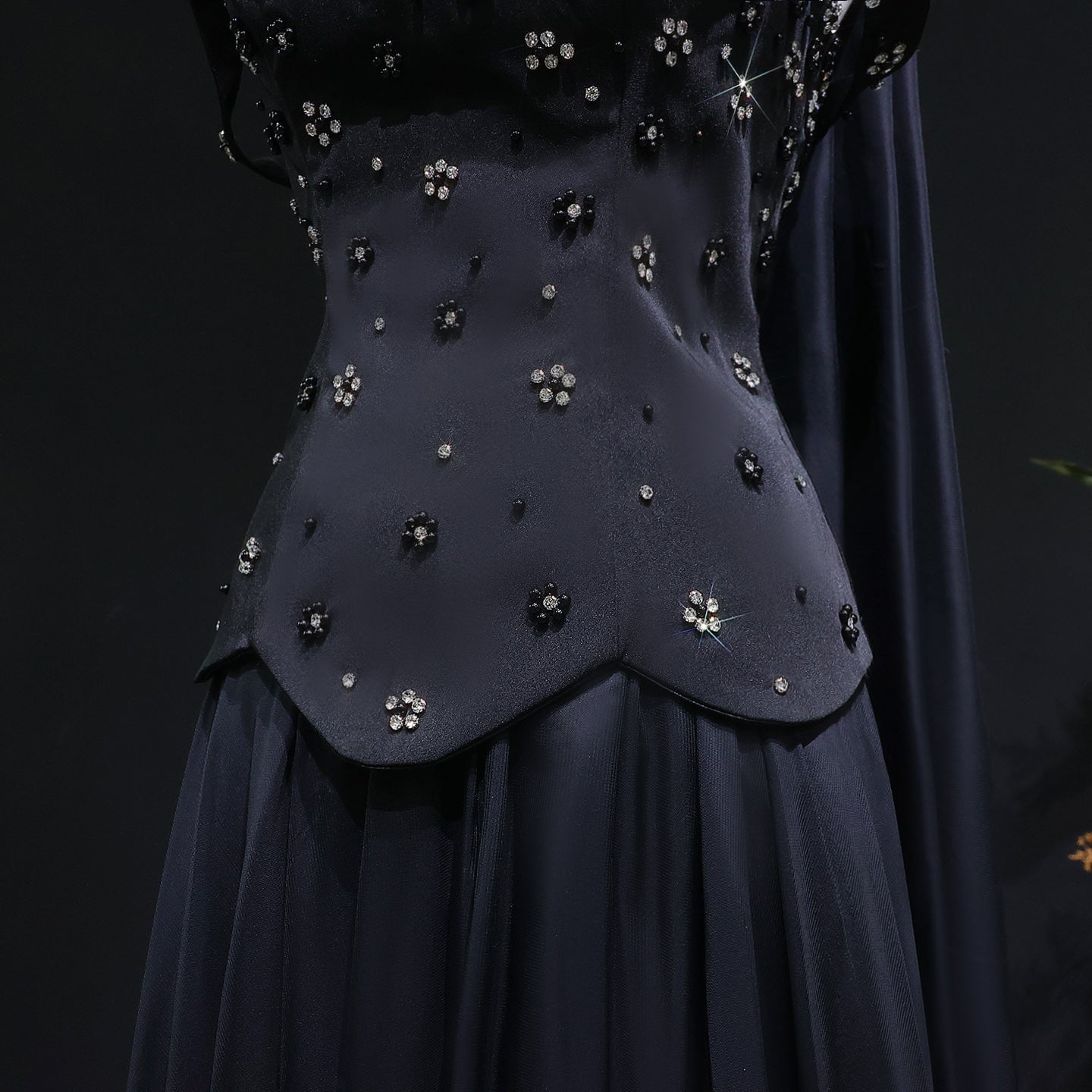 Luxury Black Beaded Waist Evening Dress with Scarf SF467