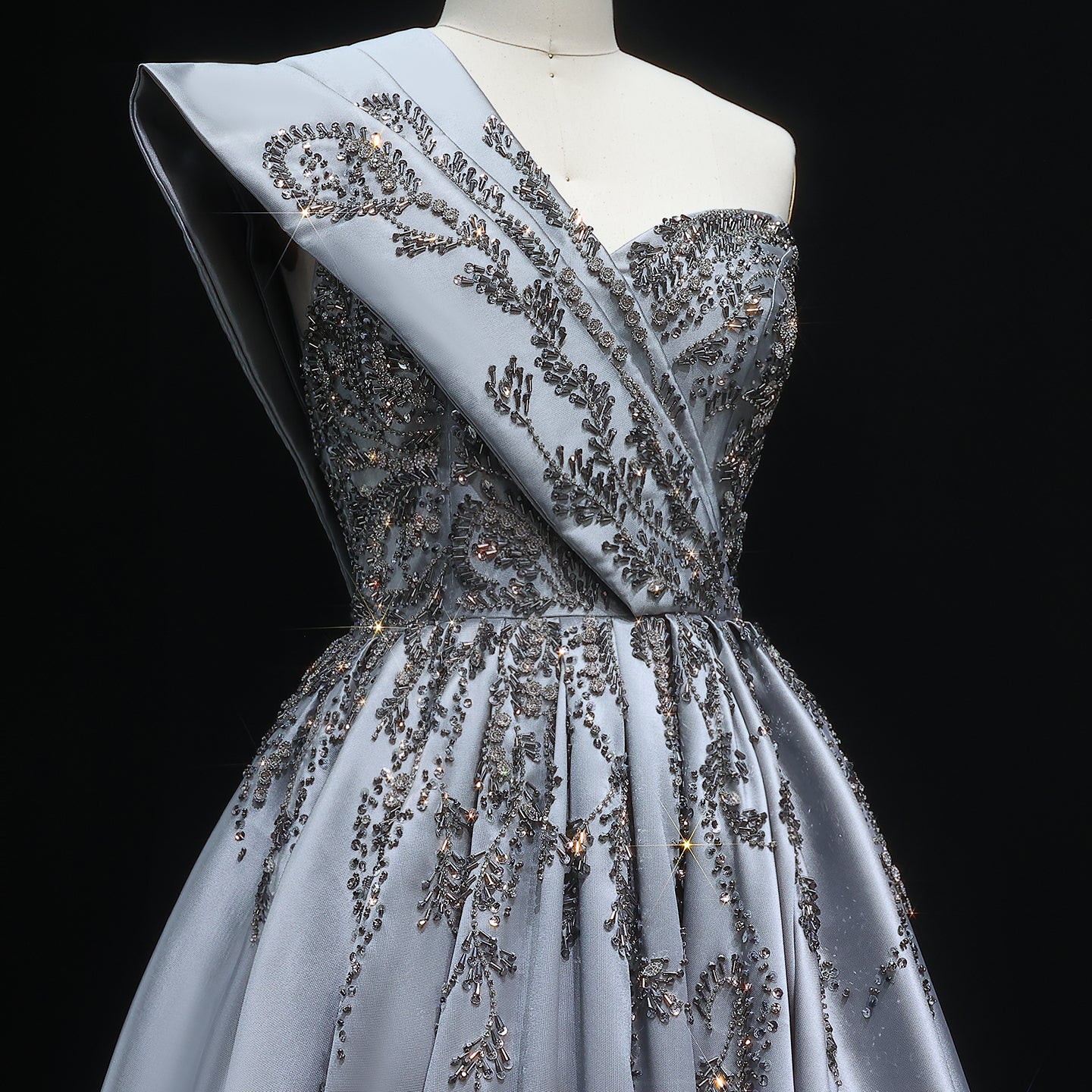 Luxury Gray Crystal-Embellished One-Shoulder Evening Dress XD040